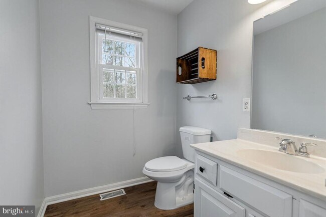 Building Photo - 2009 White Lake Dr