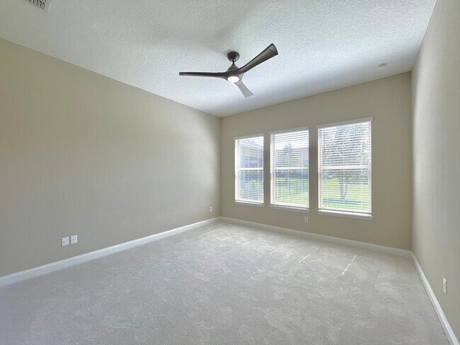 Building Photo - 68 Furrier Ct