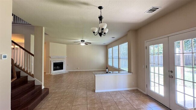 Building Photo - 2211 Bent Bow Dr