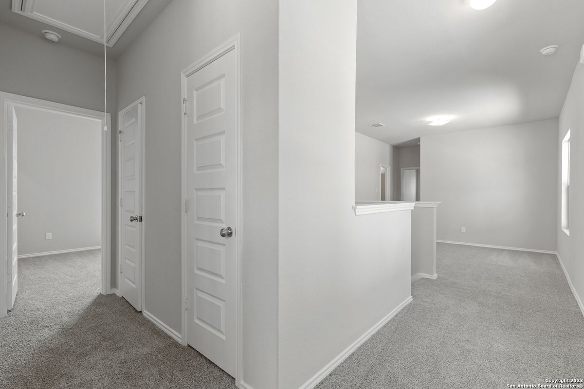 Building Photo - 2434 Dry Moss Way