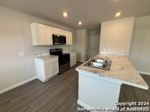 Building Photo - 2242 Dry Moss Way