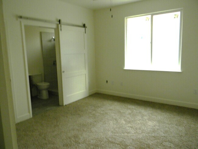 Primary Photo - 40519 Bollinger Pl