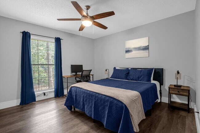 Building Photo - 13930 Heritage Club Dr