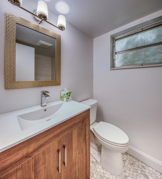 Building Photo - 417 N K St