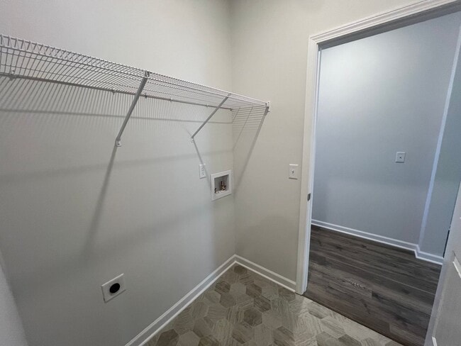 Building Photo - Gorgeous NEW CONSTRUCTION 3 BR 2 Bath Home - Right off Hwy 231 S.