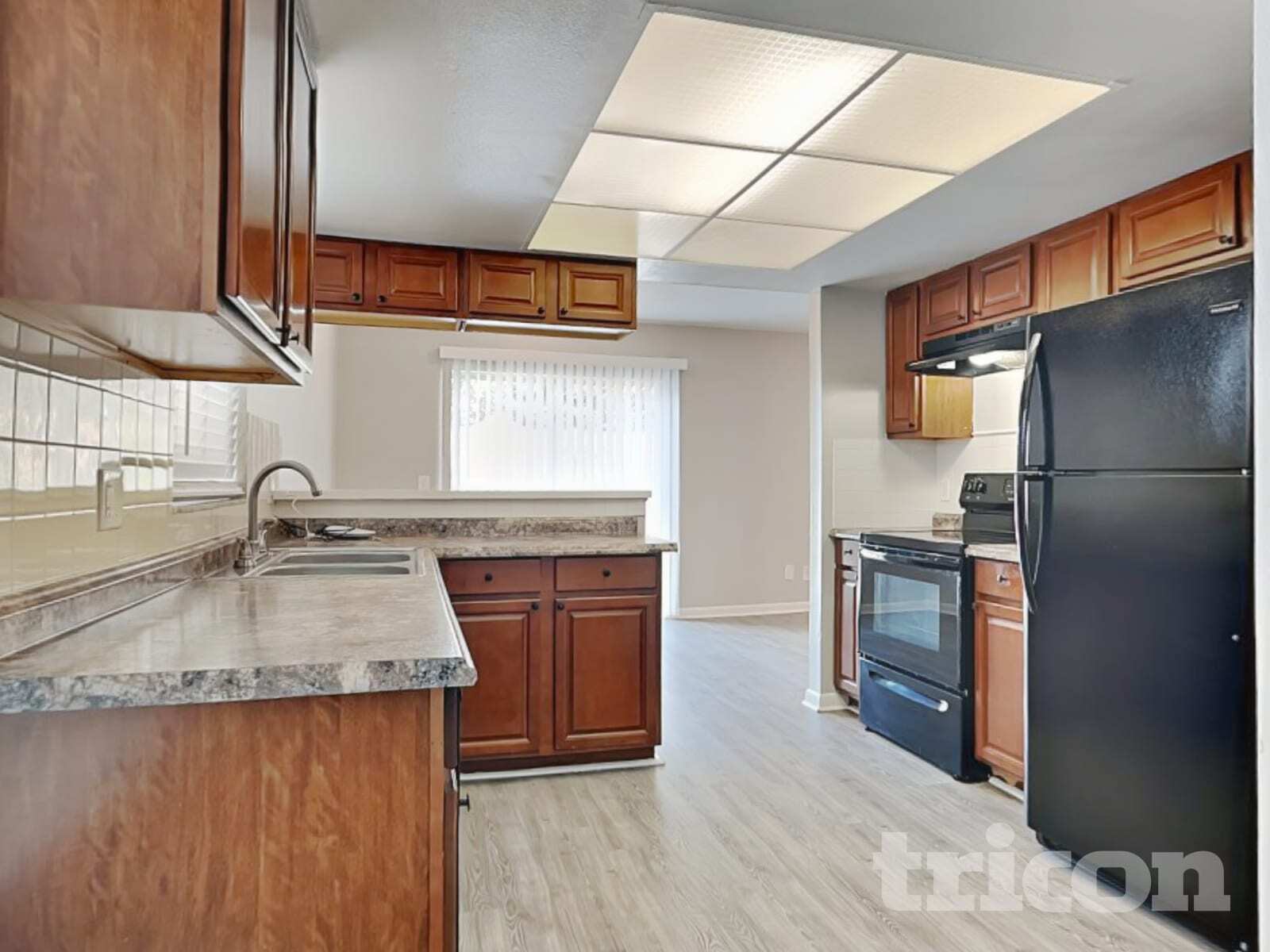 Building Photo - 309 Regal Park Dr