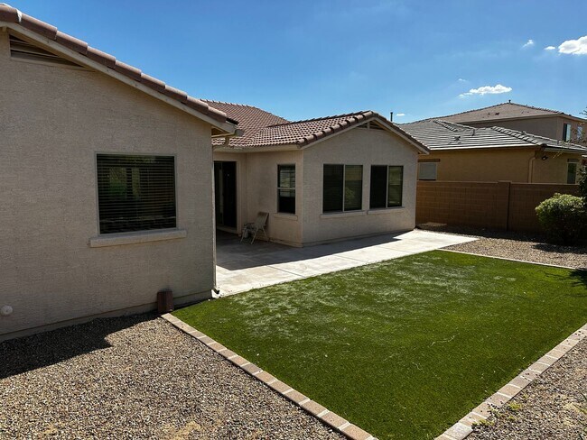 Building Photo - 4 BD + DEN IN CORTESSA IN WADDELL