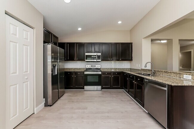 Building Photo - 5007 Jeweled Cone Pl