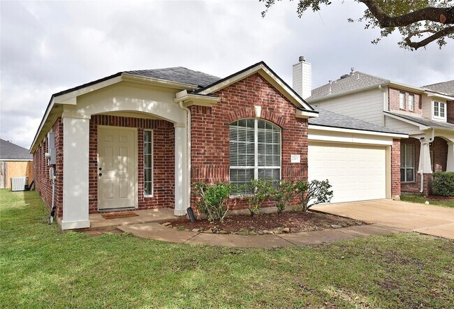 Building Photo - 7715 Butler Lakes Ct