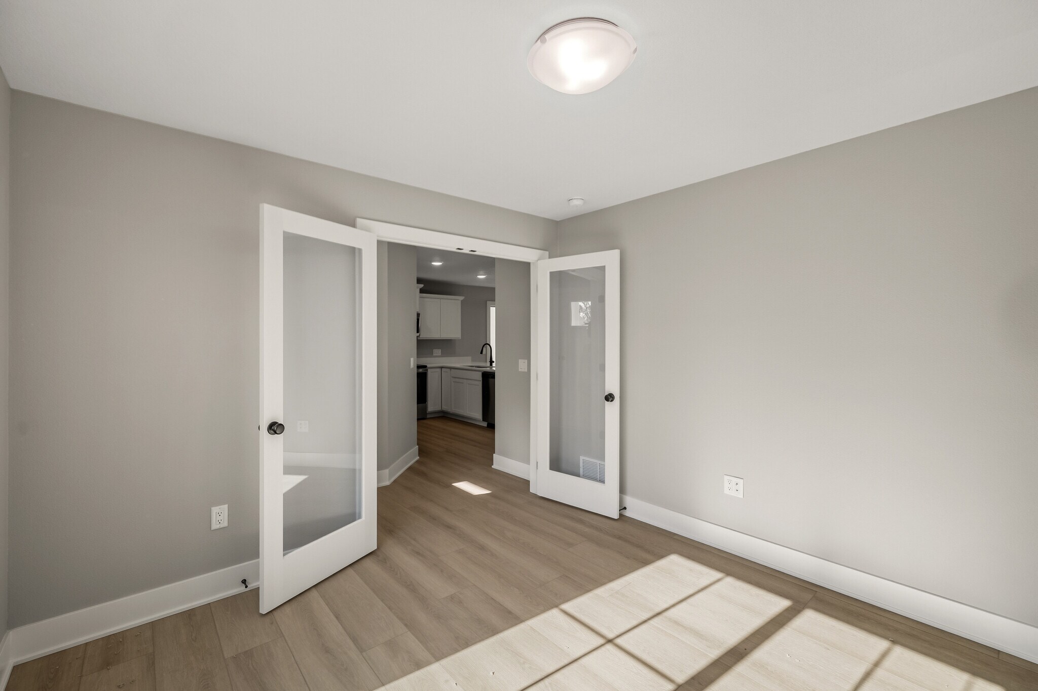 Building Photo - 2395 Emma Ave