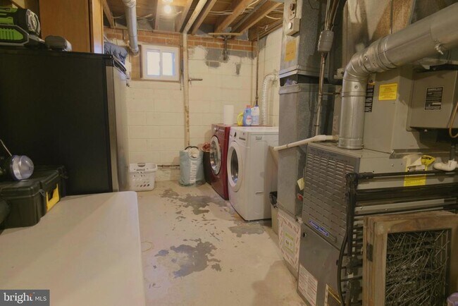 Building Photo - 11014 Troy Rd