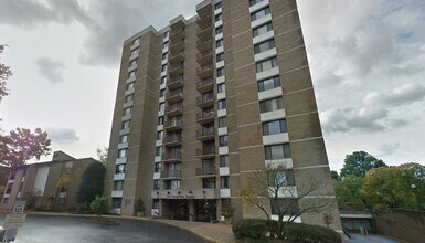 Building Photo - Sunny Studio in Downtown Rockville - ALL U...