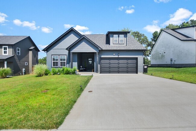 Primary Photo - Pet Friendly Four Bedroom!