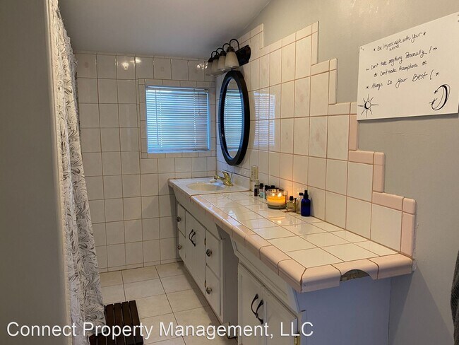 Building Photo - 2 br, 1 bath House - 232 E Mendenhall B
