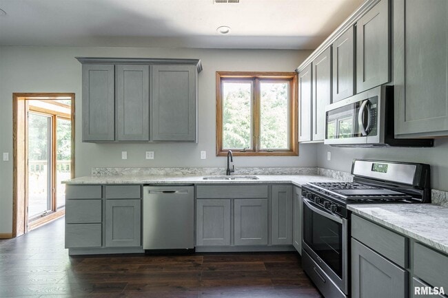 Building Photo - 29 Wildwood Dr