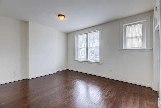 Building Photo - 202 Wellford St