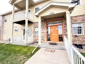 Building Photo - 1740 W 53rd Dr
