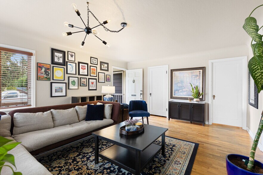 Building Photo - 1331 Rainier Ave