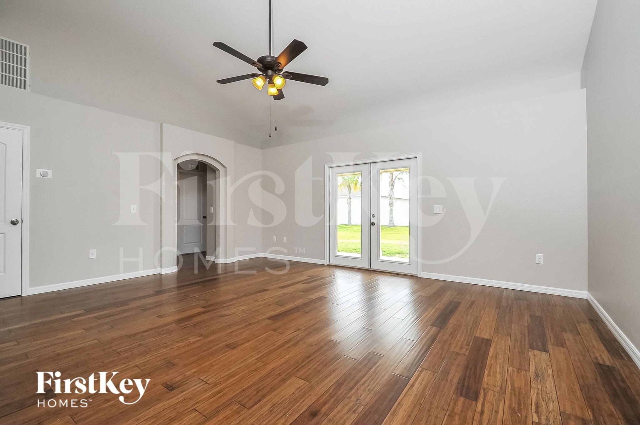 Building Photo - 5203 Ashwood Dr