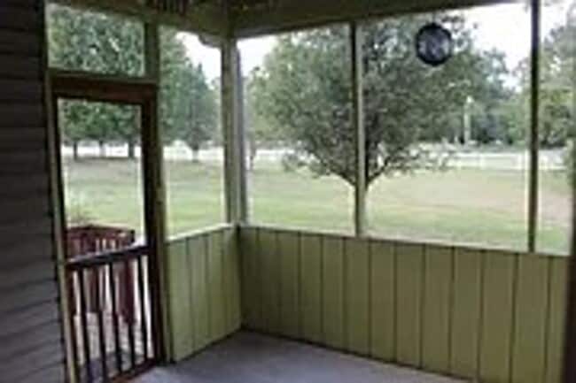 Building Photo - Beautiful 5 Bedroom Plainfield Home for Rent