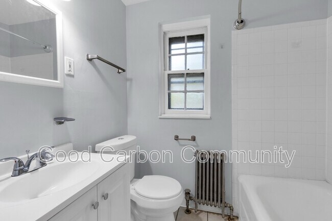 Building Photo - 20 E Morris Ave