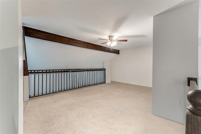Building Photo - 2 Summer Morning Ct