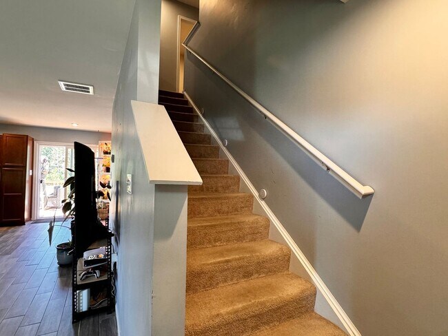 Building Photo - Close NGIC & Ruckersville area- Great two ...