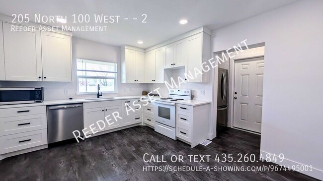 Building Photo - 205 N 100 W