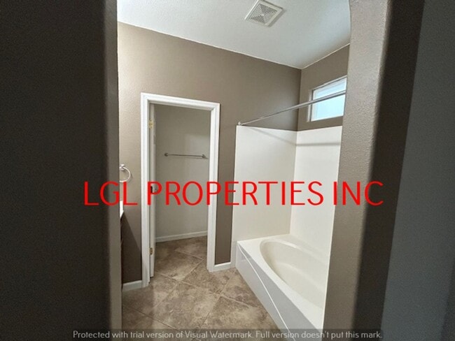 Building Photo - 3060 Tice Creek Way