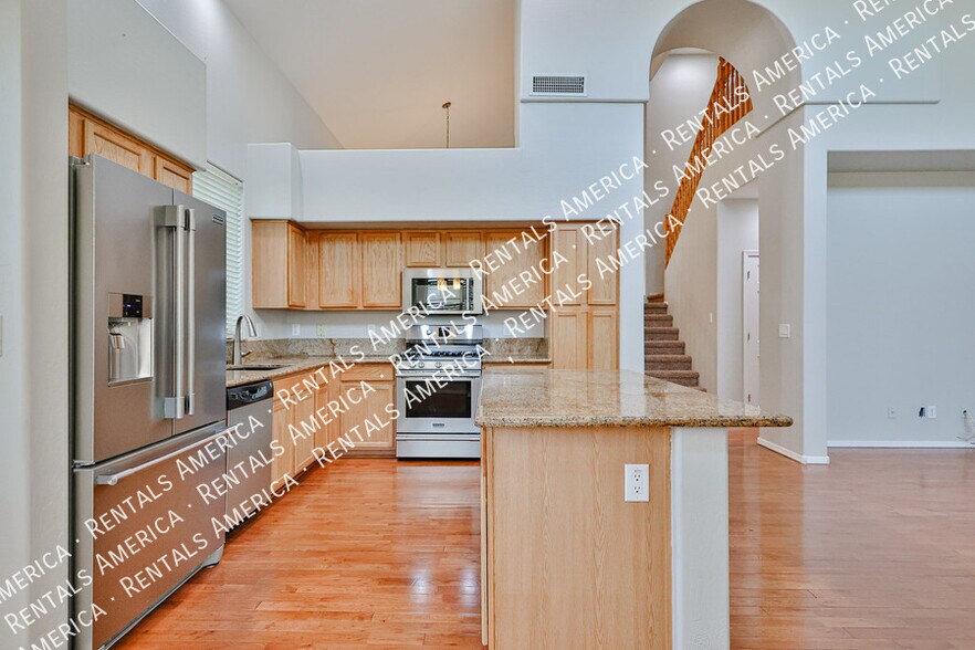 Building Photo - 9710 S 45th Ave