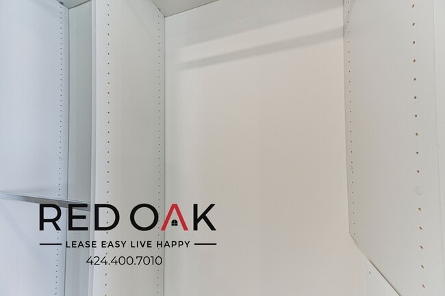 Building Photo - 5320 Cartwright Ave