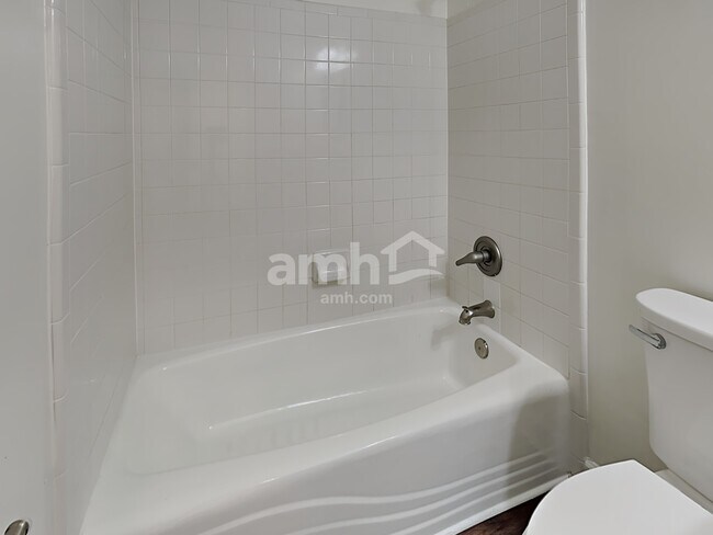 Building Photo - 3801 Cranwell Ct