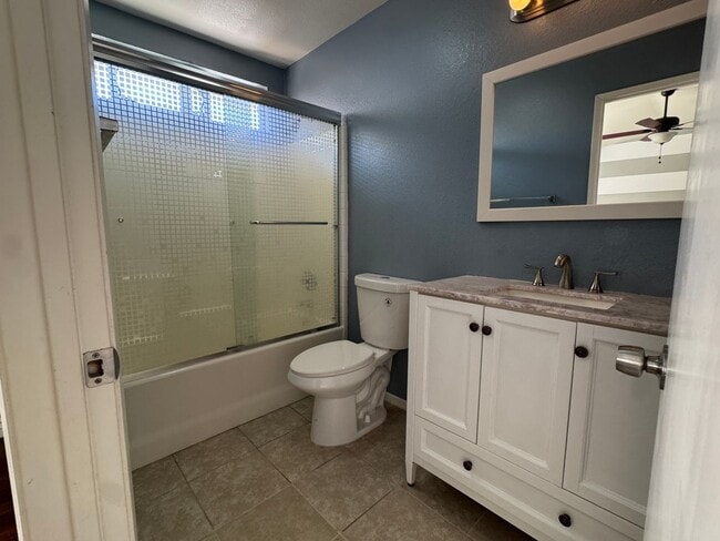 Building Photo - Amazing House For Rent