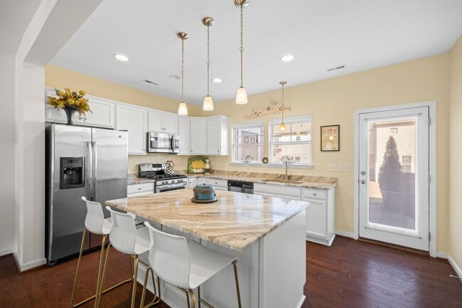 Building Photo - 2 Bedroom Townhome in Beautiful Magnolia G...