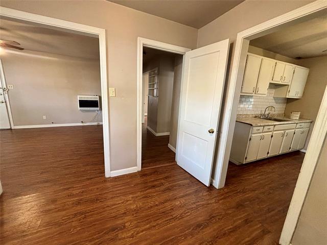 Building Photo - 5605 Thomas Ln