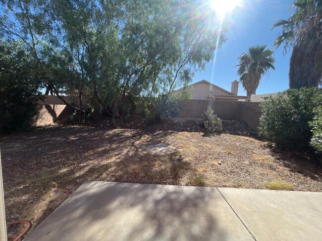 Building Photo - 2423 S Cybil Ave