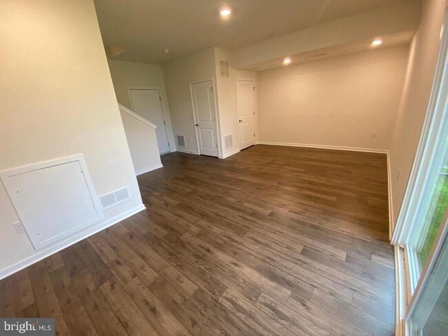 Building Photo - 1817 Boulder Dr