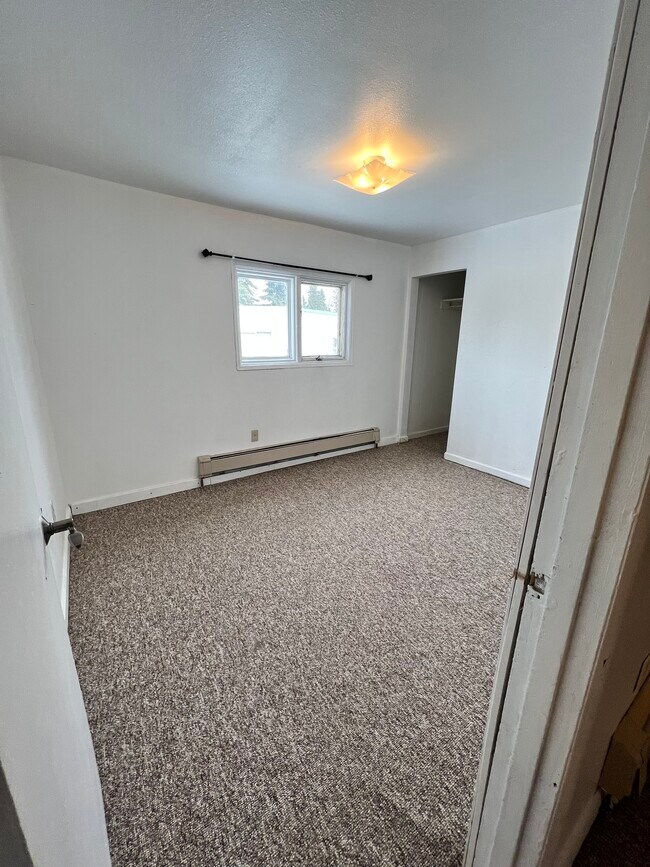 Building Photo - 4404 Forrest Rd