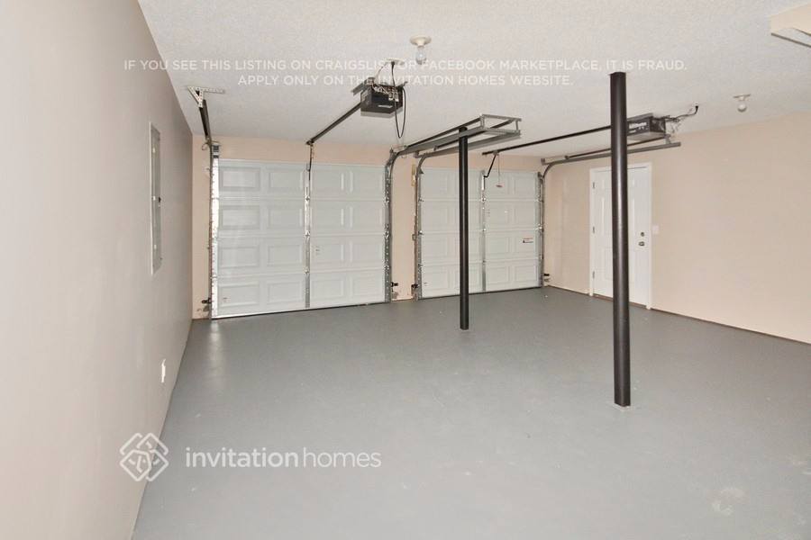 Building Photo - 16 Chastain Way
