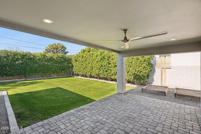 Building Photo - 4232 North 19th Pl