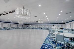 Building Photo - 185 Normandy Ln