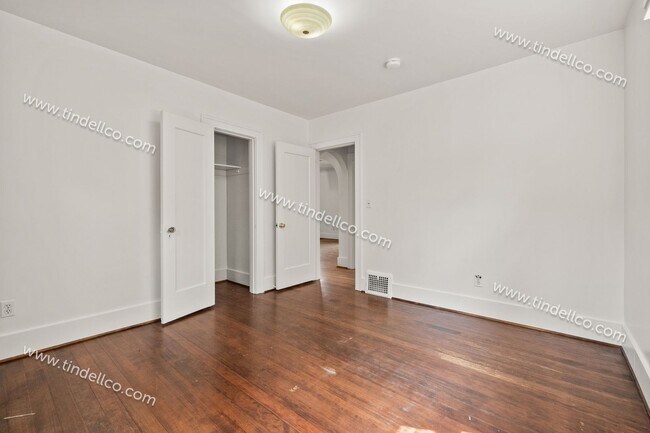 Building Photo - Modern Mediterranean 2 Bed/2 Bath with plenty of space - Pet Friendly!