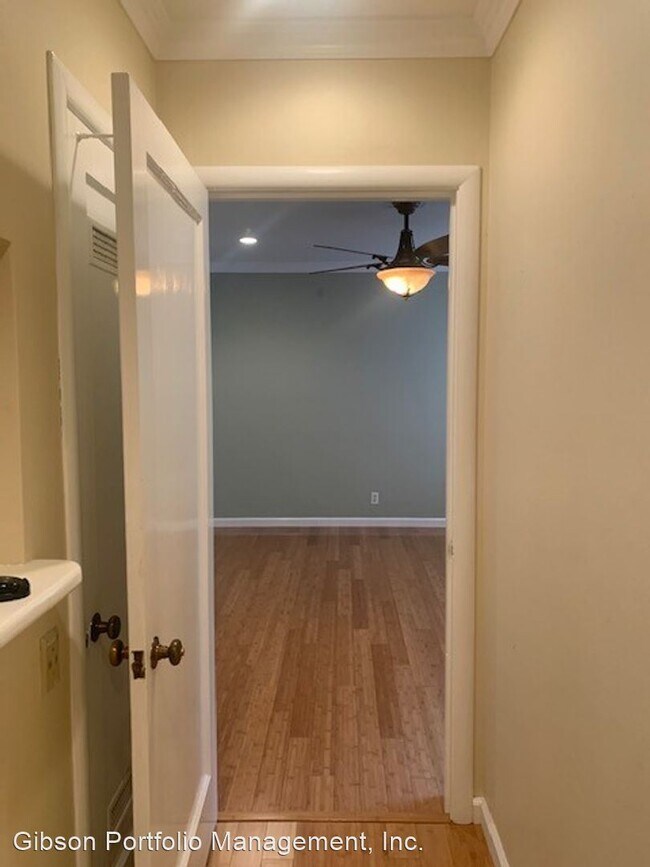 Building Photo - 2 br, 1 bath House - 2220 Hanover Street