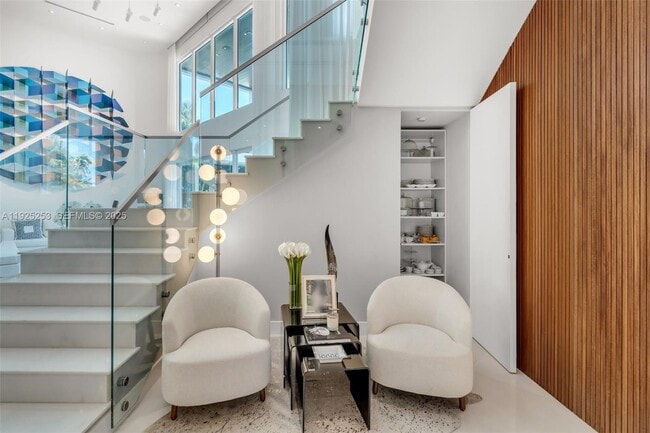 Building Photo - 420 Island Dr