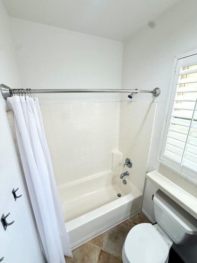 Building Photo - 2810 Piantino Cir