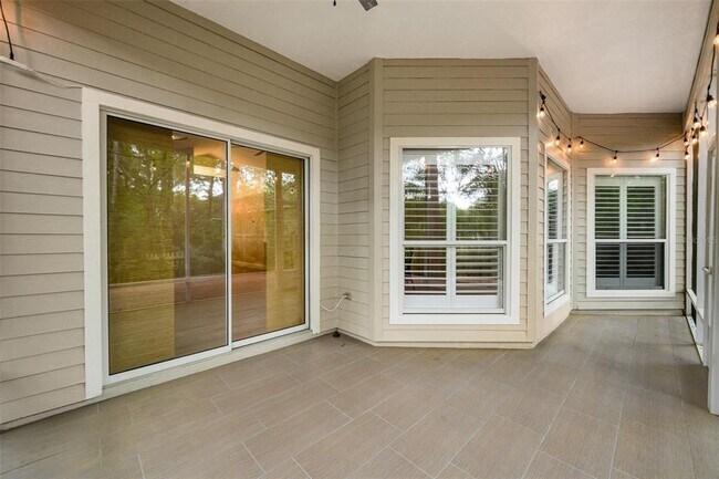 Building Photo - 9821 SW 34th Rd