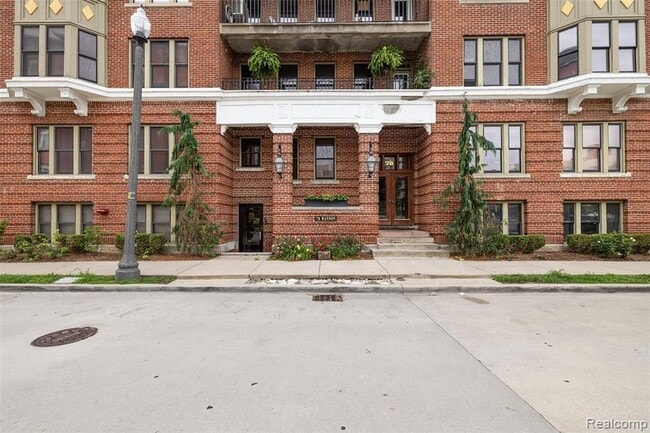 Building Photo - 78 Watson St