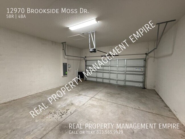 Building Photo - 12970 Brookside Moss Dr