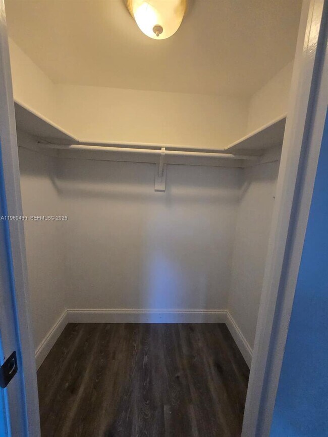 Building Photo - 6500 Cypress Rd