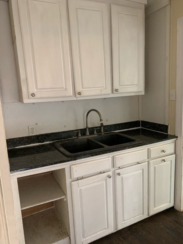 Building Photo - 141 Rosewood Dr